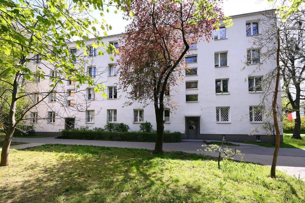 Saska Kepa -ul. Francuska 2' Min Warsaw